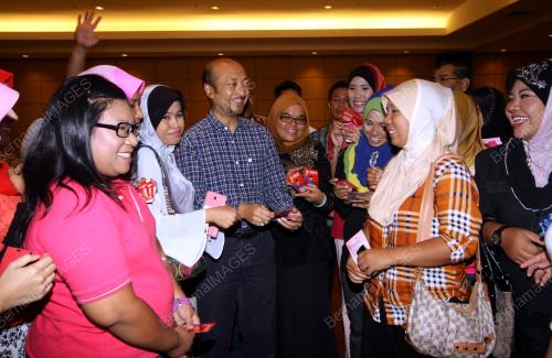 MK02_06102013_MUKHRIZ_KEMPEN
