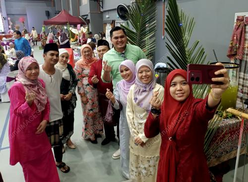 DR MUHAMAD AKMAL SALEH