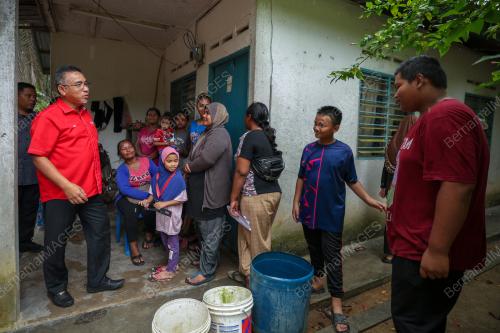 ADLY ZAHARI