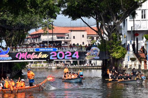 PERAHU NAGA