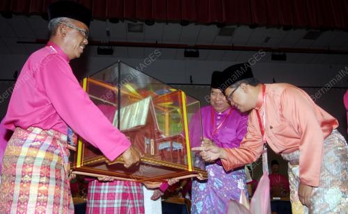 MK02_08082015_UMNO_AG