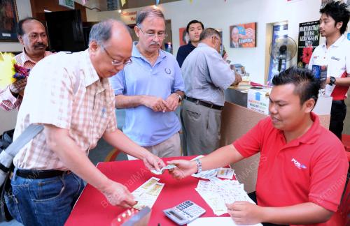 MK02_08102012_PEMINAT_SETEM