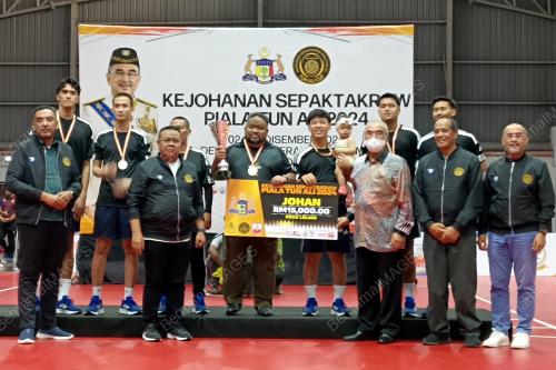 TUN MOHD ALI RUSTAM