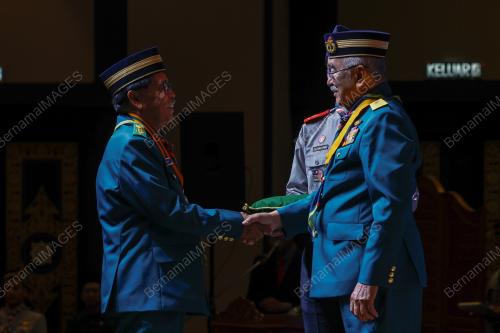 TUN MOHD ALI RUSTAM