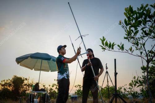 RADIO AMATUR