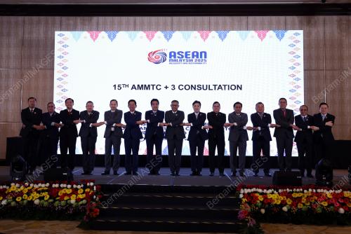 DATUK SERI SAIFUDDIN NASUTION ISMAIL