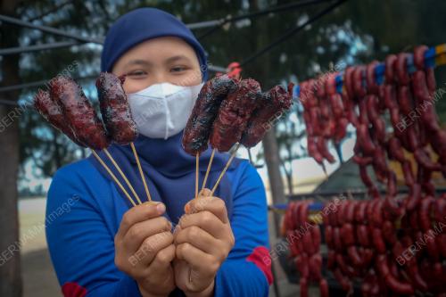 TONGMO BAKAR