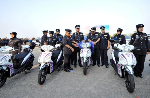 MK02_12022015_POLIS