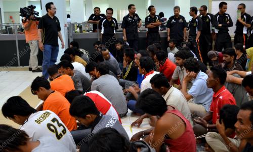 MK02_13012013_TAHAN_IMIGRESEN