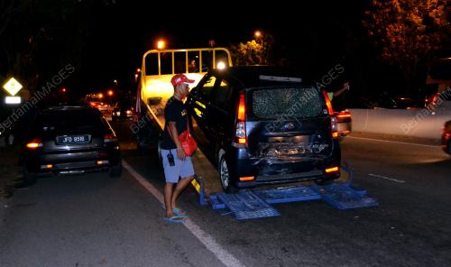 MK02_14032016_KERETA_REMPUH