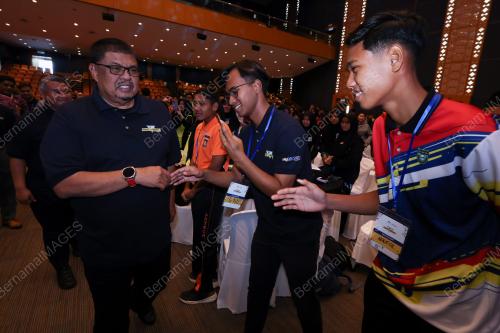 DATUK SERI AB RAUF YUSOH