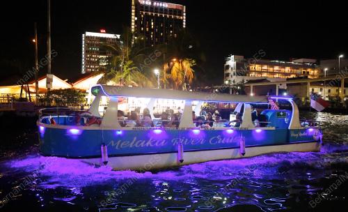 MK02_14122017_SUNGAI_MALAM