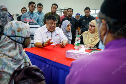 DATUK SERI AB RAUF YUSOH