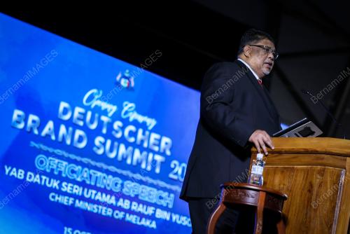 DATUK SERI AB RAUF YUSOH