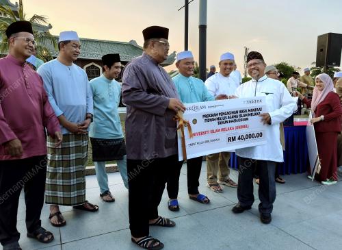 DATUK SERI AB RAUF YUSOH