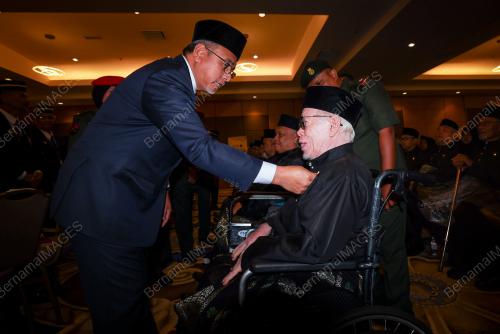 ADLY ZAHARI