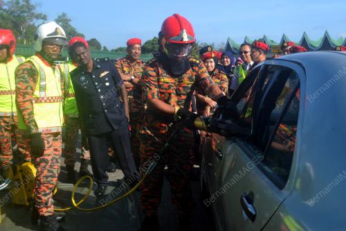 MK02_17022015_BOMBA_SELAMAT