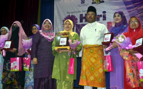 MK02_17052014_IBU_TOKOH