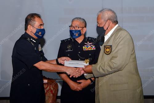 DATUK SERI MAZLAN LAZIM