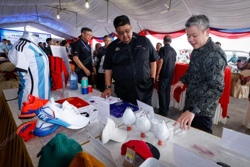 DATUK SERI AB RAUF YUSOH