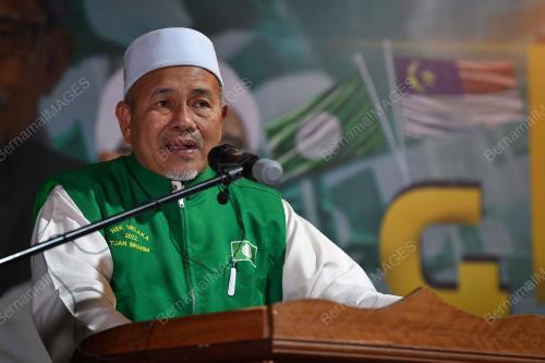 DATUK SERI TUAN IBRAHIM TUAN MAN