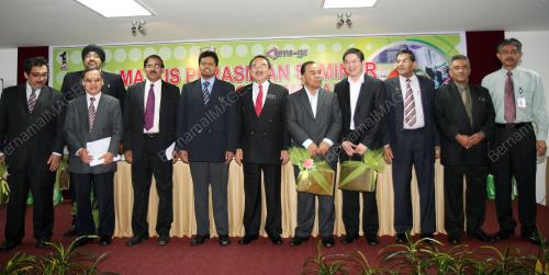 DATUK SERI MOHD ALI RUSTAM