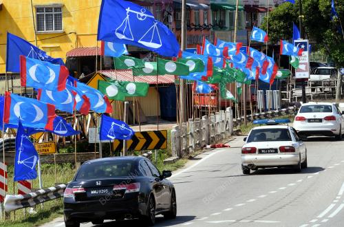 MK02_19042018_PERANG_BENDERA