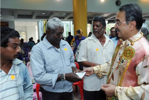 DATUK SERI MOHD ALI RUSTAM
