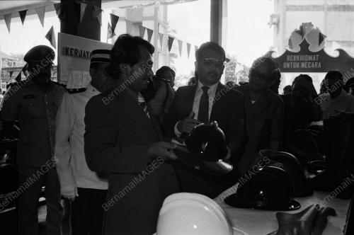 DATUK SERI MOHD ADIB MOHD ADAM