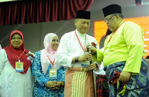 MK02_21082016_UMNO_NAZRI