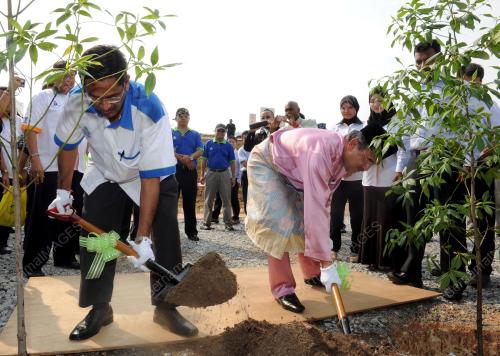 MK02_23032012_PARKESO_POKOK