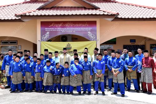 TENGKU AMIR SHAH SULTAN SHARAFUDDIN IDRIS SHAH