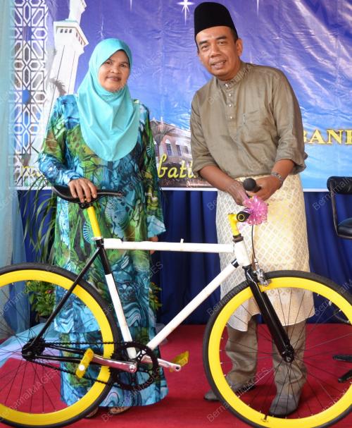 ALBAR MOHD TAHAR