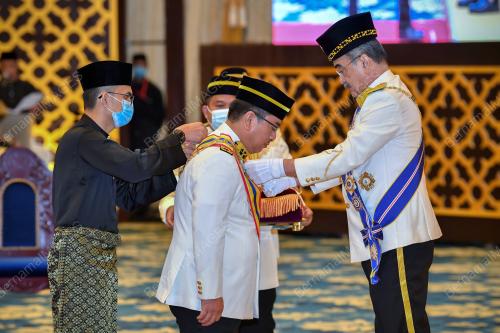 TUN MOHD ALI RUSTAM