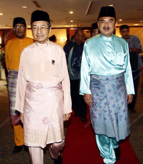 TUN MAHATHIR MOHAMAD
