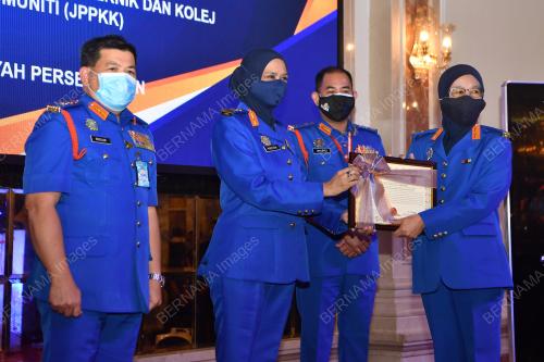 DATUK MASTURA MOHD YAZID