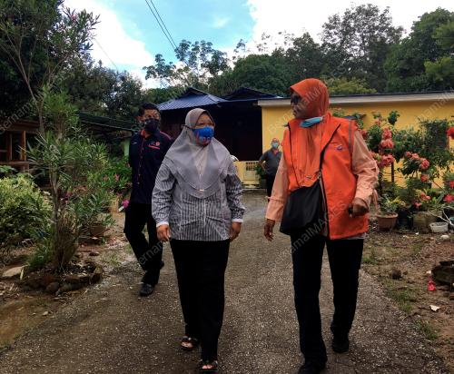 DATUK LATIPAH OMAR