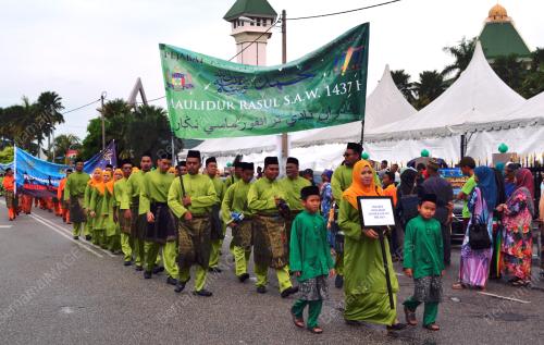 MK02_24122015_MELAKA_BERARAK