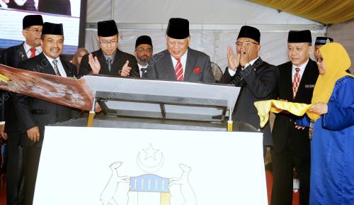 MK02_25022016_TYT_MAHKAMAH