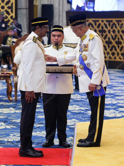 TUN MOHD ALI RUSTAM