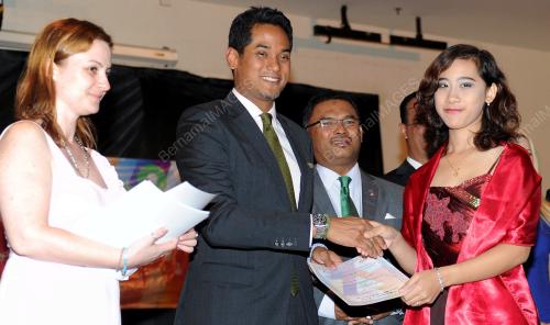 MK02_26062014_DIALOG_BELIA