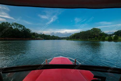 TASIK AYER KEROH