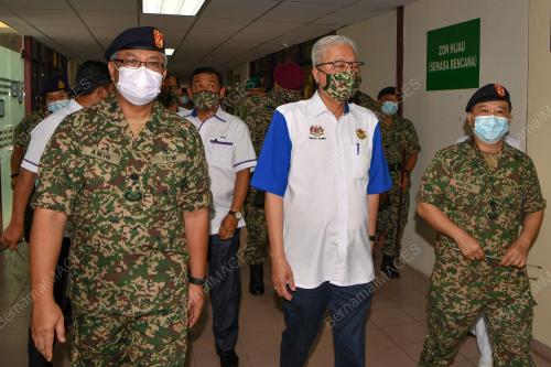 DATUK SERI ISMAIL SABRI YAAKOB