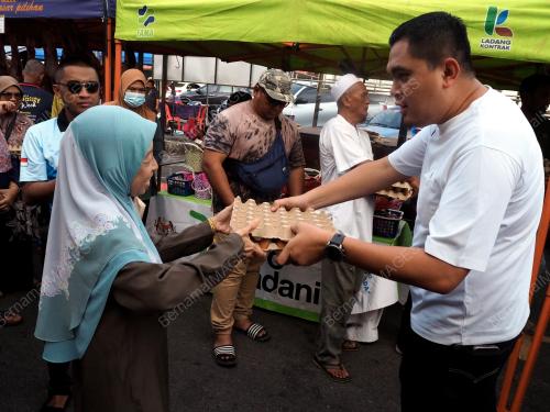 DATUK DR MUHAMAD AKMAL SALEH