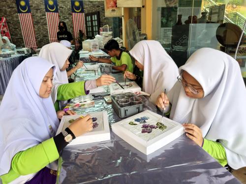 PRODUK KRAF MELAKA