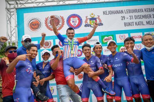 BASIKAL LEBUHRAYA