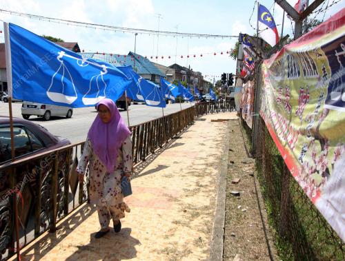 MK03_01032011_BENDERA_2