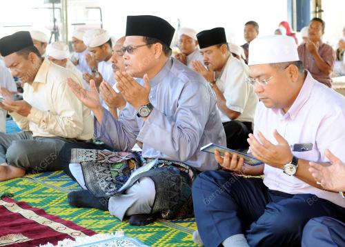 MK03_01042016_SAMB_SOLAT