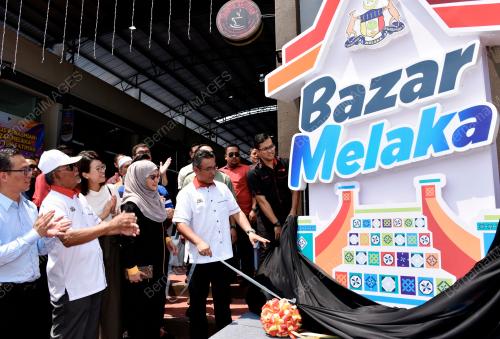 MK03_01092019_BAZAR_MELAKA_BN201908319782