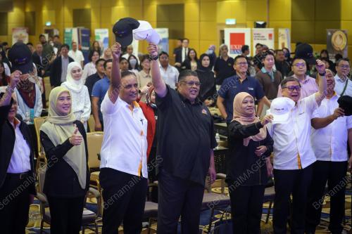 DATUK SERI AB RAUF YUSOH
